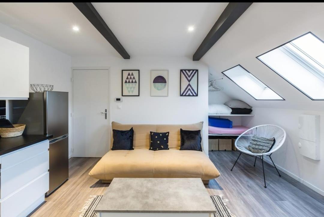 Bienvenue A Type Et Lumineux 2eme Etage Reims